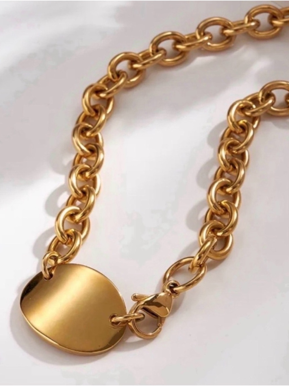 Gold Round Link Chain Necklace with Disc Pendant
